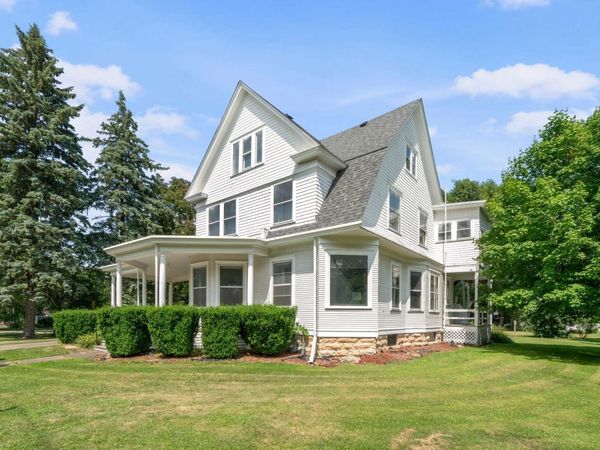 205 S Gage Street, Somonauk, IL 60552