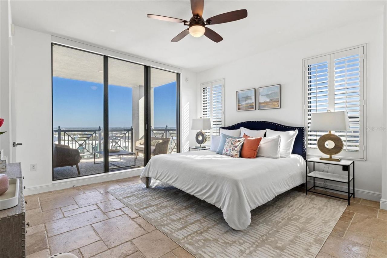 50 Central Avenue, Unit 15A, Sarasota, FL 34236 Photo