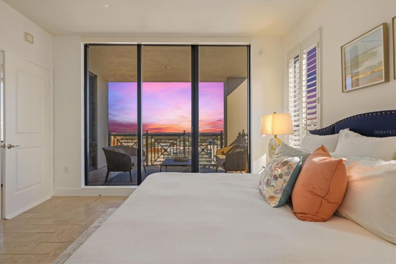 50 Central Avenue, Unit 15A, Sarasota, FL 34236 Photo