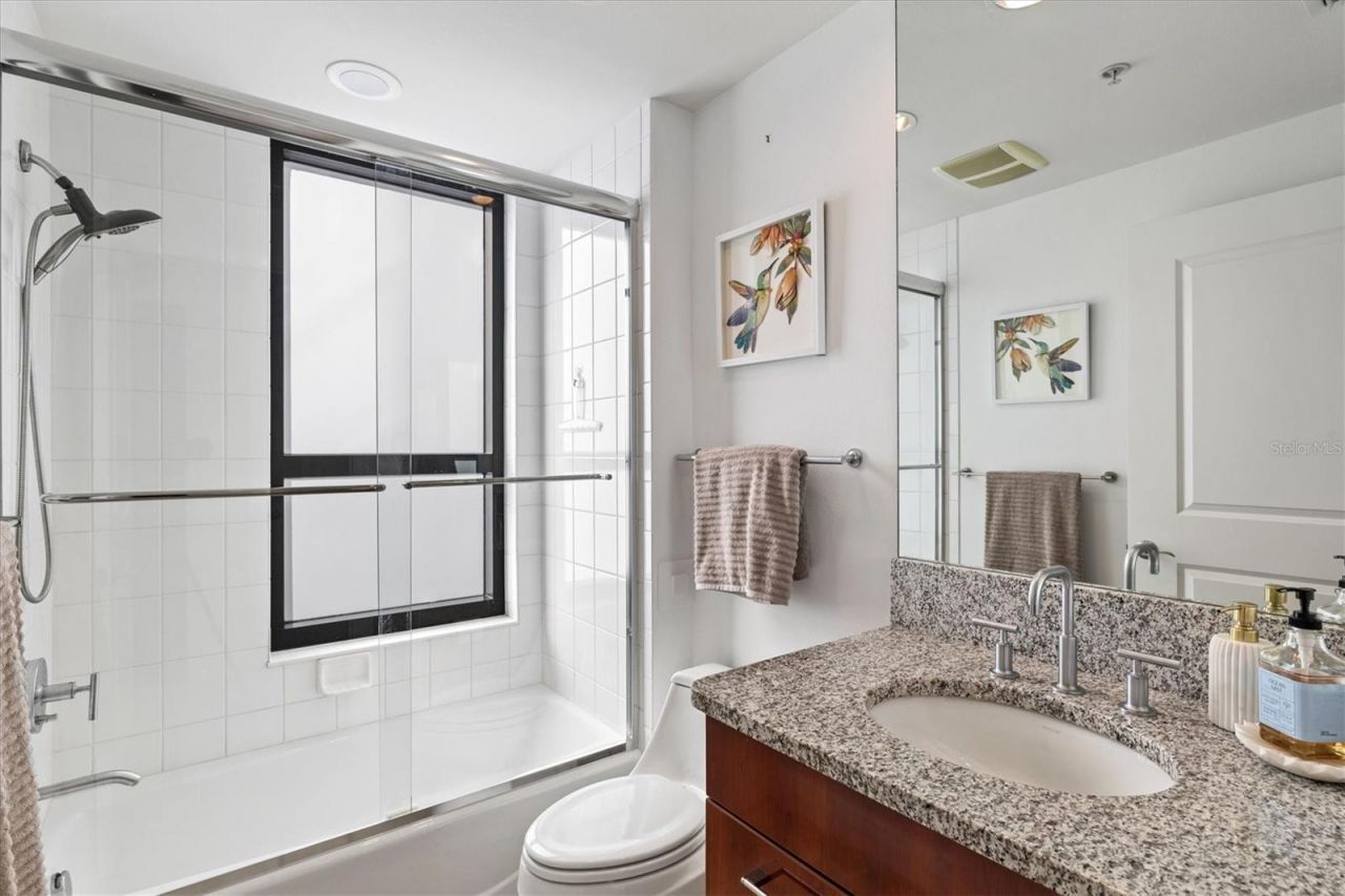 50 Central Avenue, Unit 15A, Sarasota, FL 34236 Photo