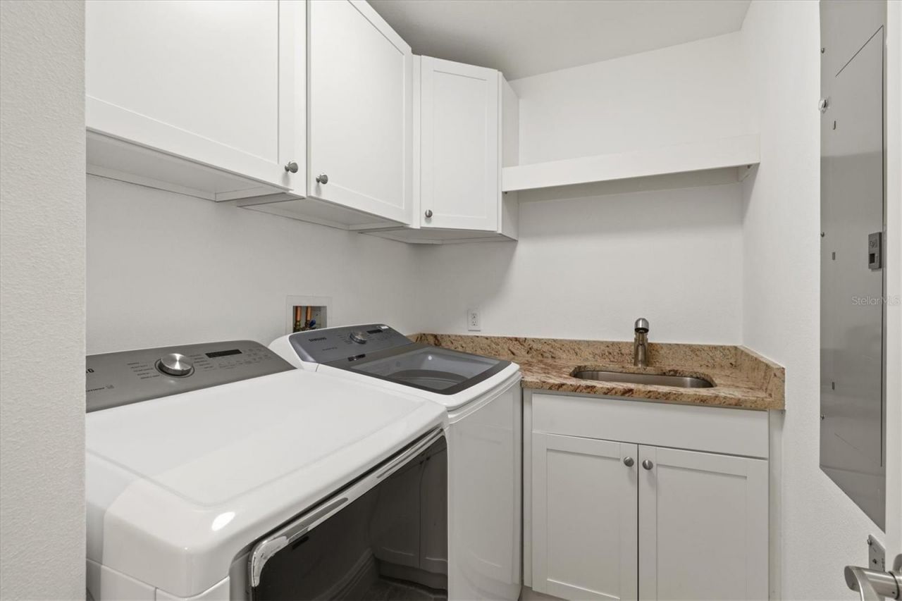 50 Central Avenue, Unit 15A, Sarasota, FL 34236 Photo