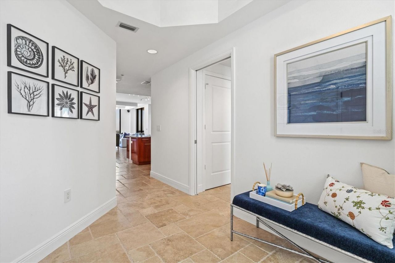 50 Central Avenue, Unit 15A, Sarasota, FL 34236 Photo