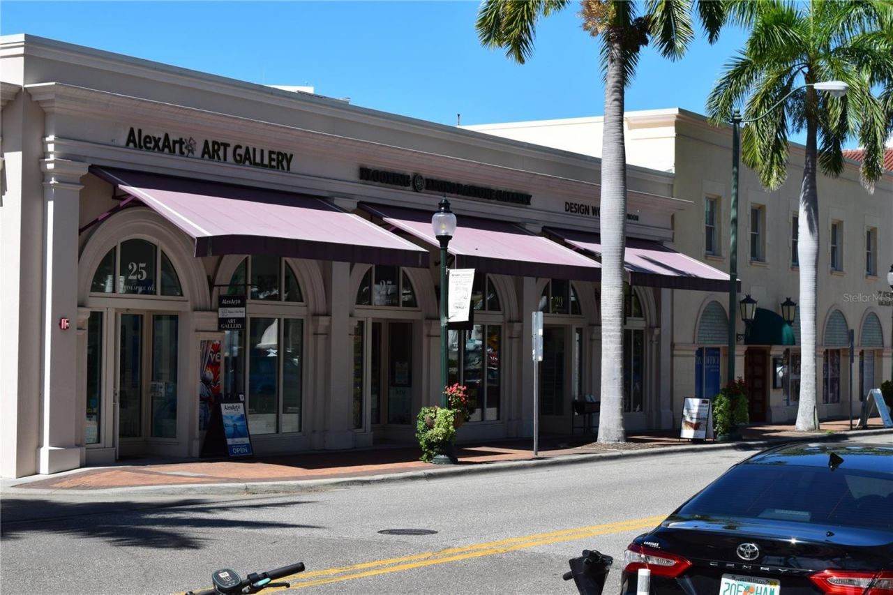 50 Central Avenue, Unit 15A, Sarasota, FL 34236 Photo