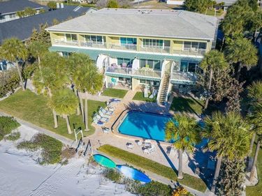 2300 GULF BOULEVARD, Unit D1, BELLEAIR BEACH, FL 33786