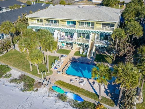 2300 GULF BOULEVARD, Unit D1, BELLEAIR BEACH, FL 33786