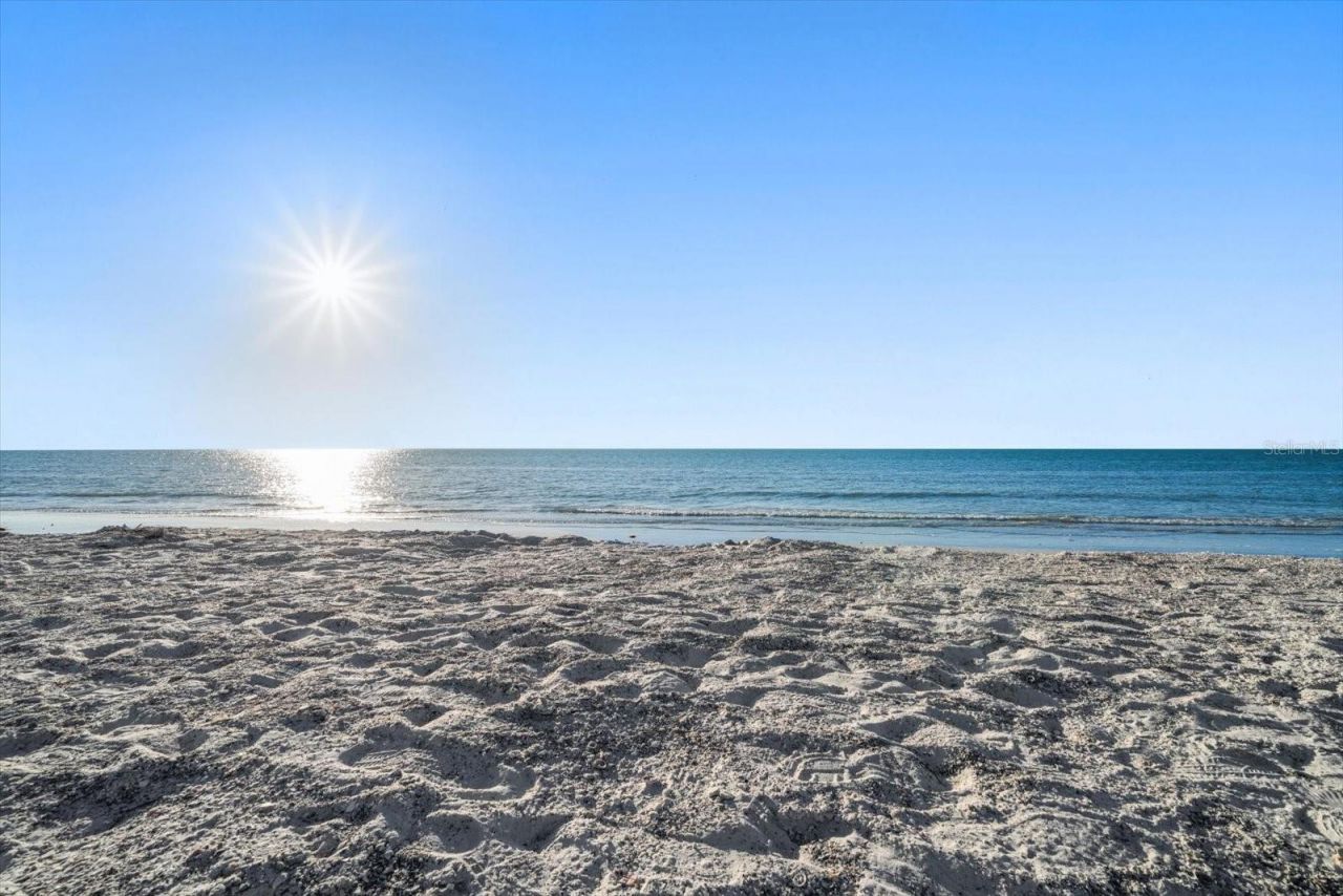 2300 Gulf Boulevard, Unit D1, Belleair Beach, FL 33786 Photo