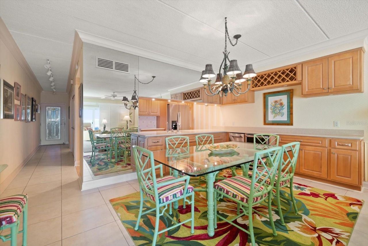 2300 Gulf Boulevard, Unit D1, Belleair Beach, FL 33786 Photo