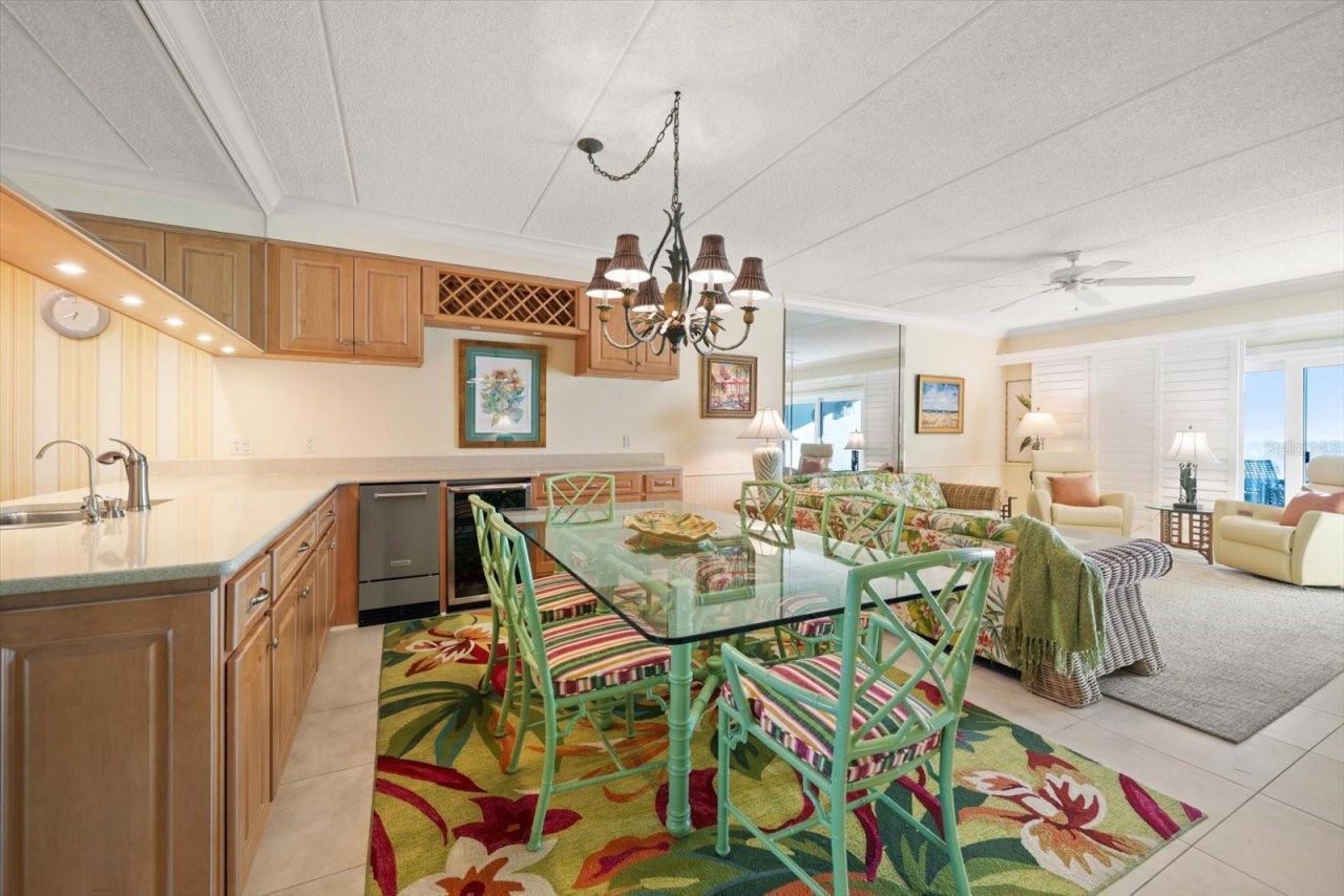 2300 Gulf Boulevard, Unit D1, Belleair Beach, FL 33786 Photo