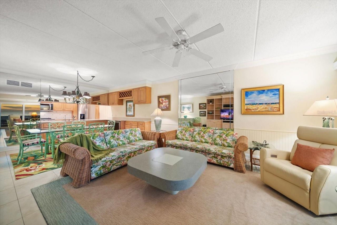 2300 Gulf Boulevard, Unit D1, Belleair Beach, FL 33786 Photo