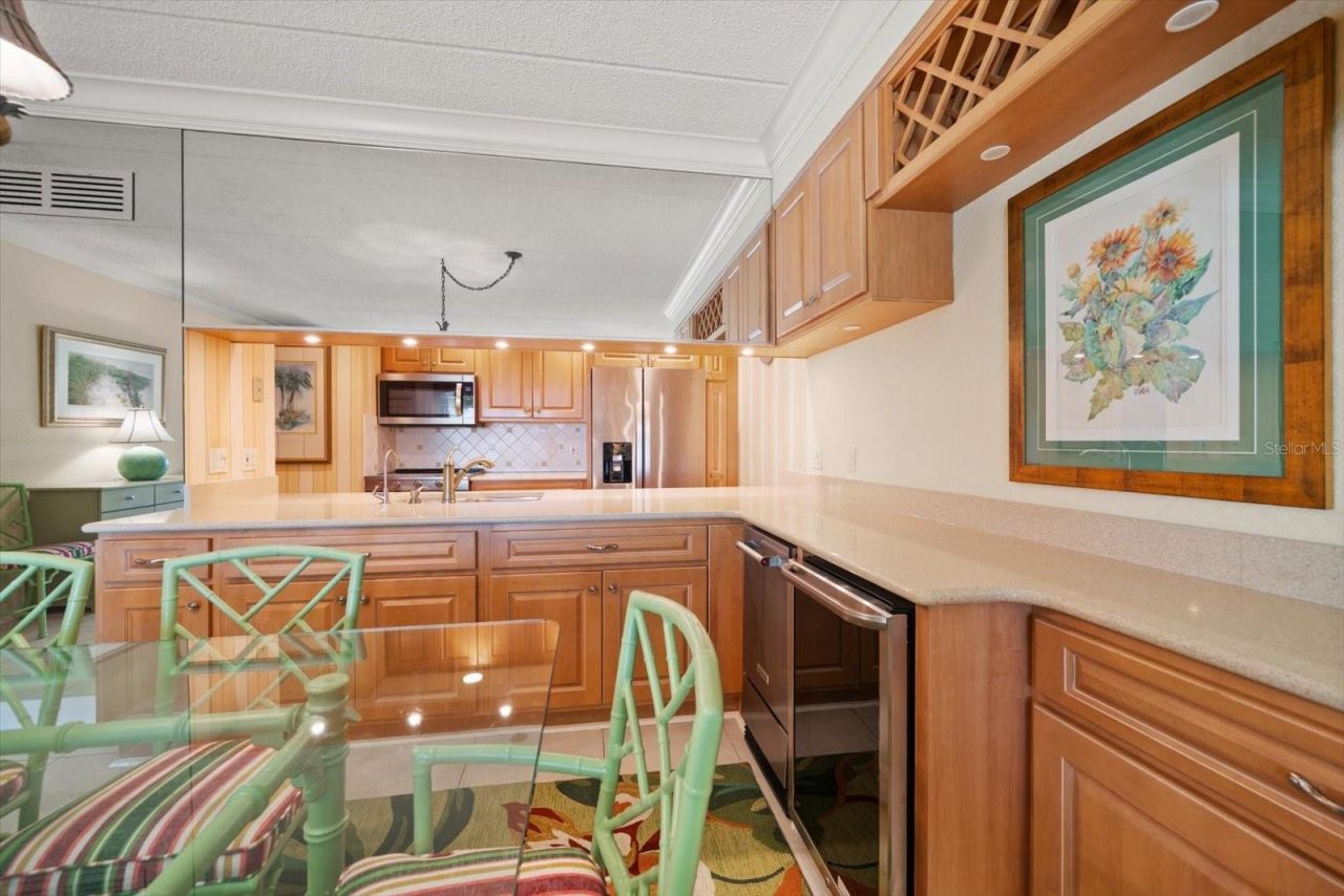 2300 Gulf Boulevard, Unit D1, Belleair Beach, FL 33786 Photo