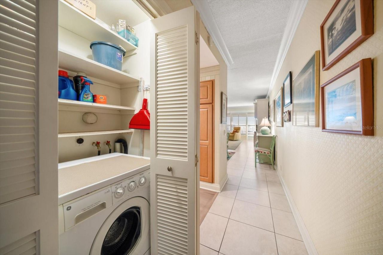 2300 Gulf Boulevard, Unit D1, Belleair Beach, FL 33786 Photo