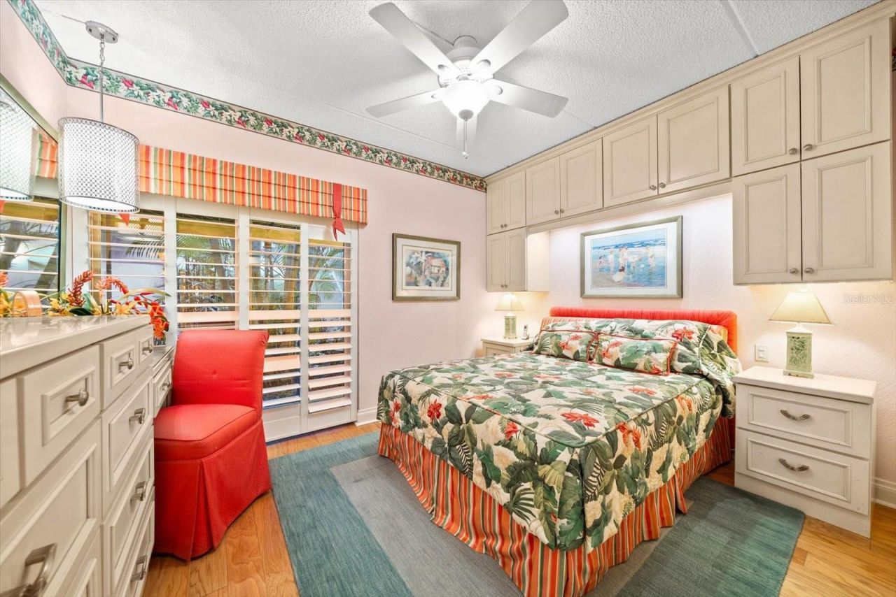 2300 Gulf Boulevard, Unit D1, Belleair Beach, FL 33786 Photo