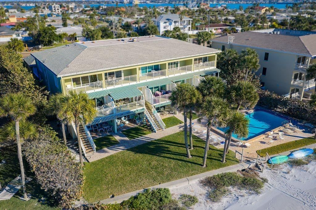 2300 Gulf Boulevard, Unit D1, Belleair Beach, FL 33786 Photo
