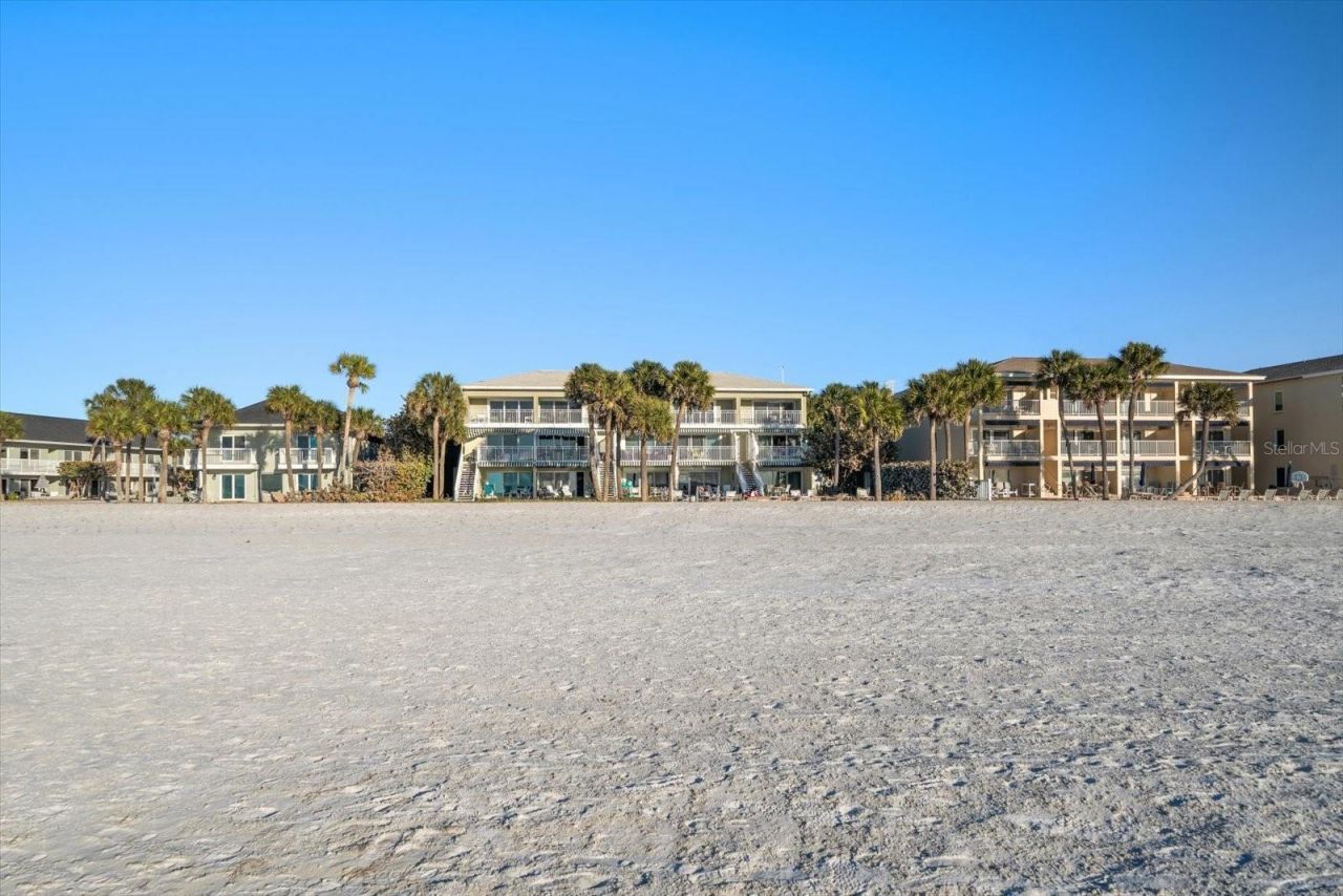2300 Gulf Boulevard, Unit D1, Belleair Beach, FL 33786 Photo