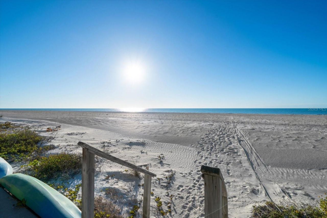 2300 Gulf Boulevard, Unit D1, Belleair Beach, FL 33786 Photo