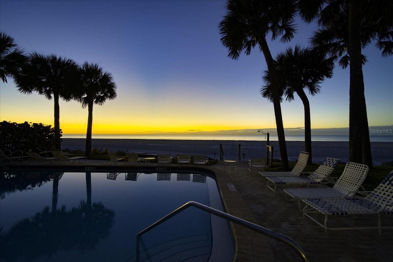 2300 Gulf Boulevard, Unit D1, Belleair Beach, FL 33786 Photo