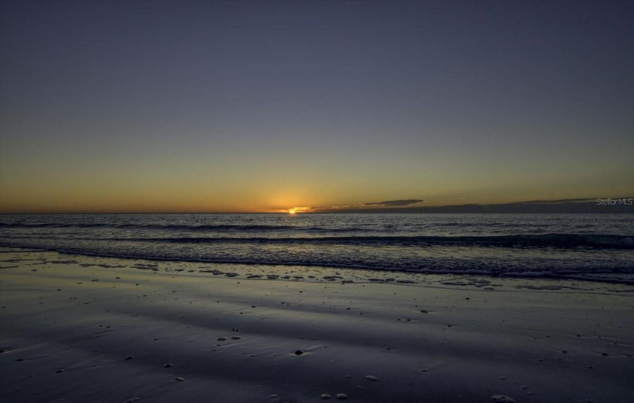 2300 Gulf Boulevard, Unit D1, Belleair Beach, FL 33786 Photo