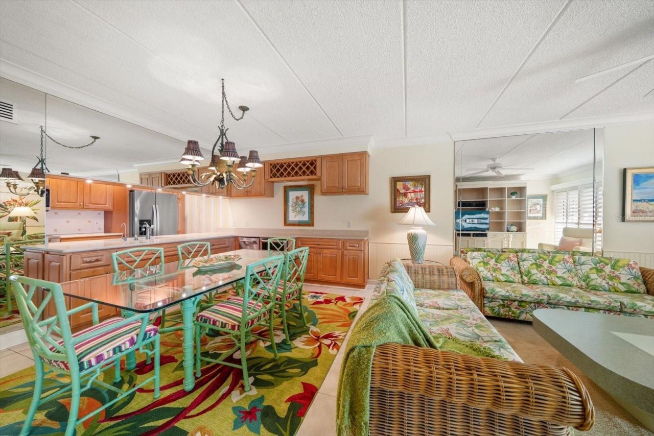 2300 Gulf Boulevard, Unit D1, Belleair Beach, FL 33786 Photo