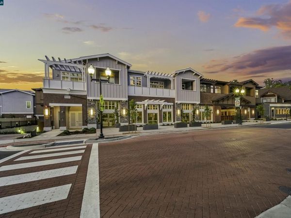 600 600 Hartz Ave, Unit 201, Danville, CA 94526