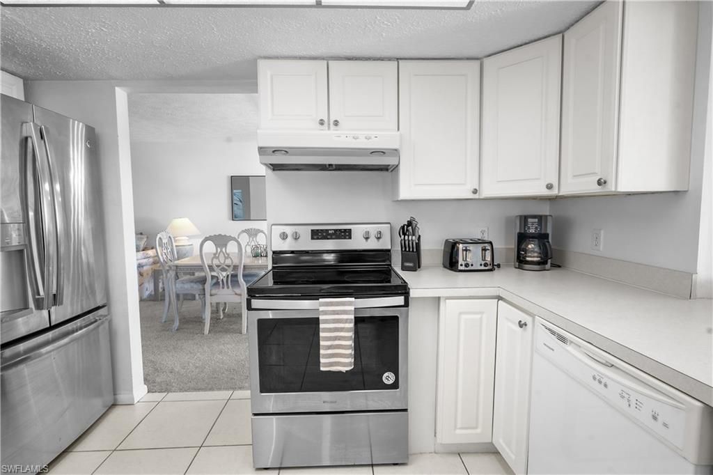 818 Monticello Ct, Cape Coral, FL 33904 Photo