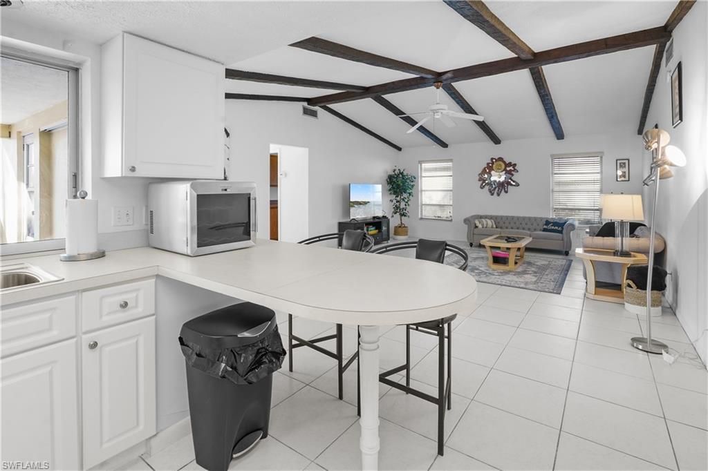 818 Monticello Ct, Cape Coral, FL 33904 Photo