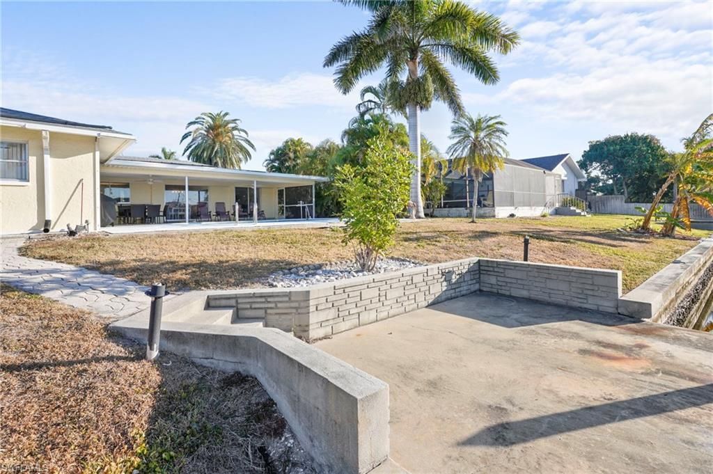 818 Monticello Ct, Cape Coral, FL 33904 Photo