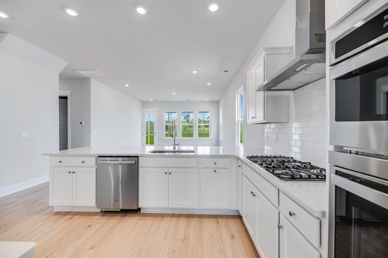 217 Atlantic Breeze St. Photo 10