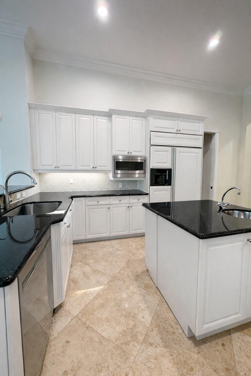 10897 Canary Island Court, Plantation, FL 33324 Photo