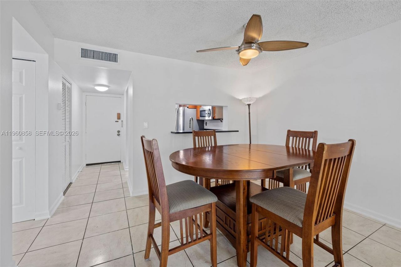 10835 SW 112th Ave, Unit 305, Miami, FL 33176 Photo