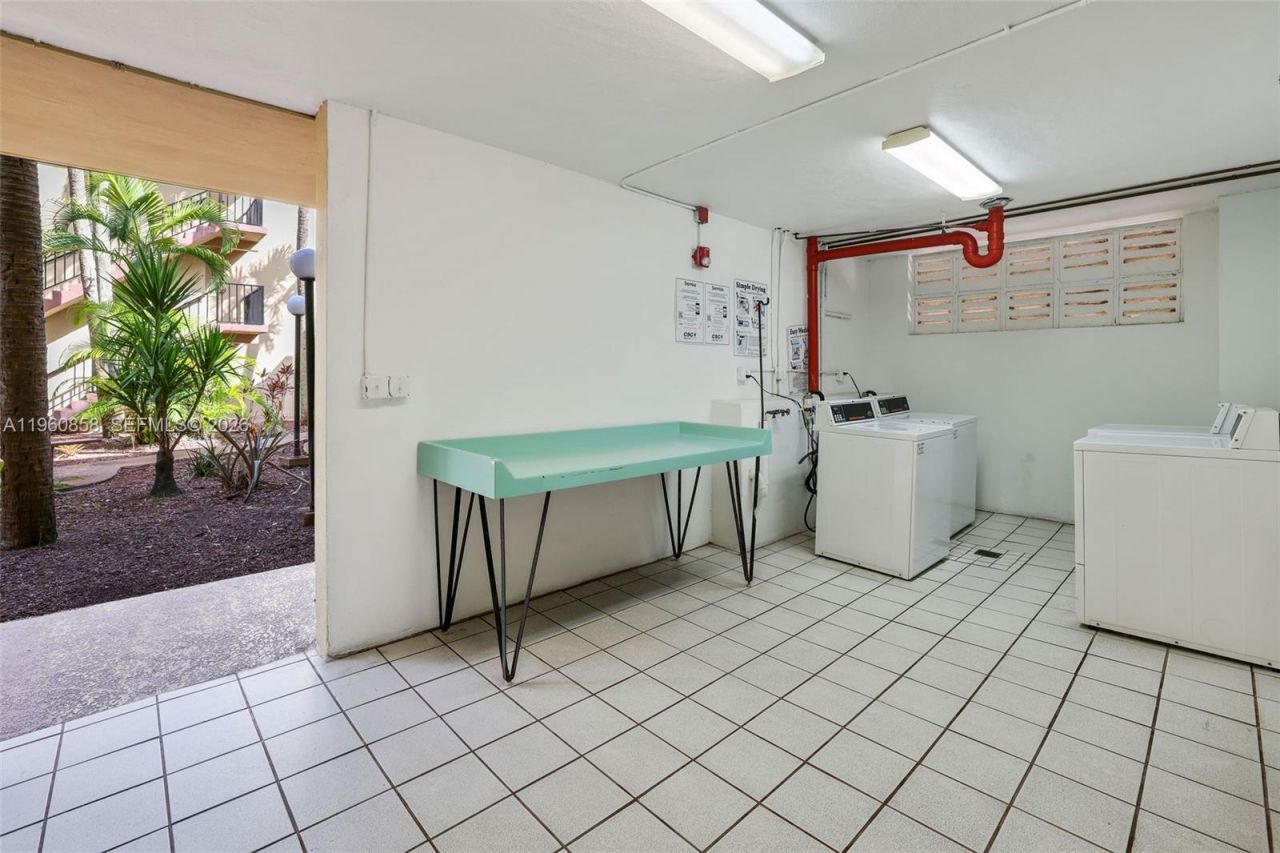 10835 SW 112th Ave, Unit 305, Miami, FL 33176 Photo