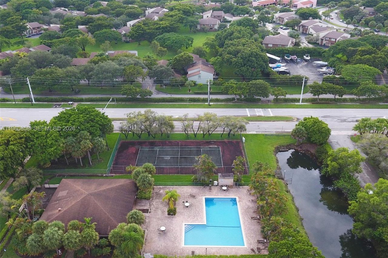 10835 SW 112th Ave, Unit 305, Miami, FL 33176 Photo