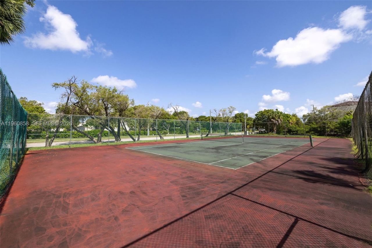 10835 SW 112th Ave, Unit 305, Miami, FL 33176 Photo