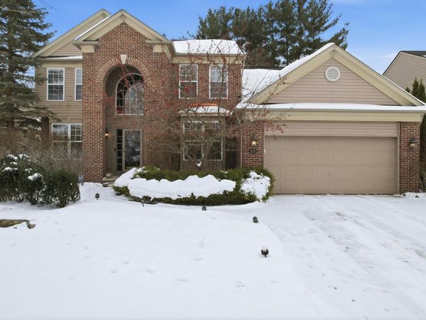 929 River Rock Drive, Holly, MI 48442