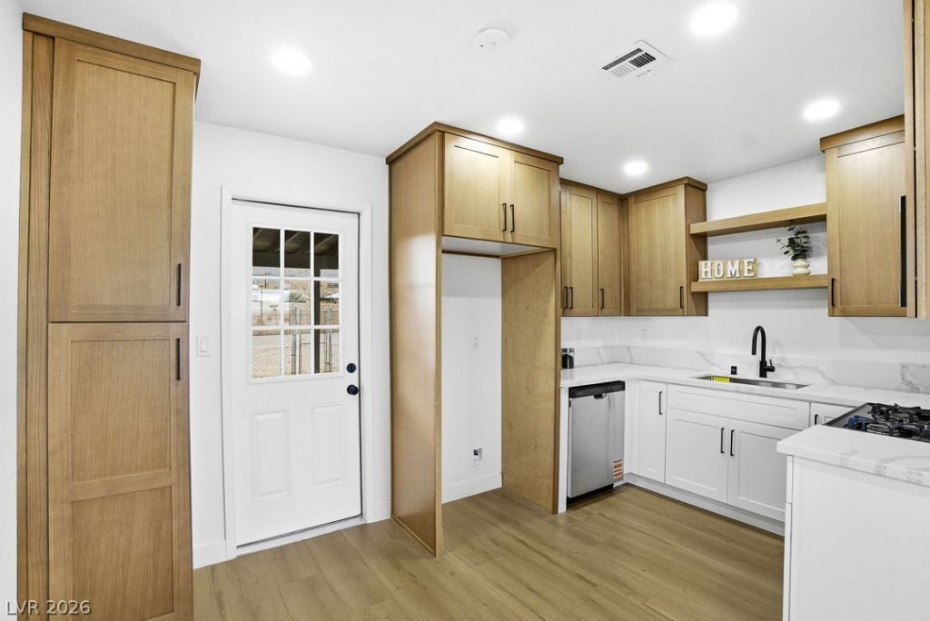 246 Kansas Avenue, Henderson, NV 89015 Main Photo