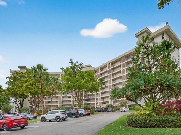 3051 N Course Drive, Unit 605, Pompano Beach, FL 33069