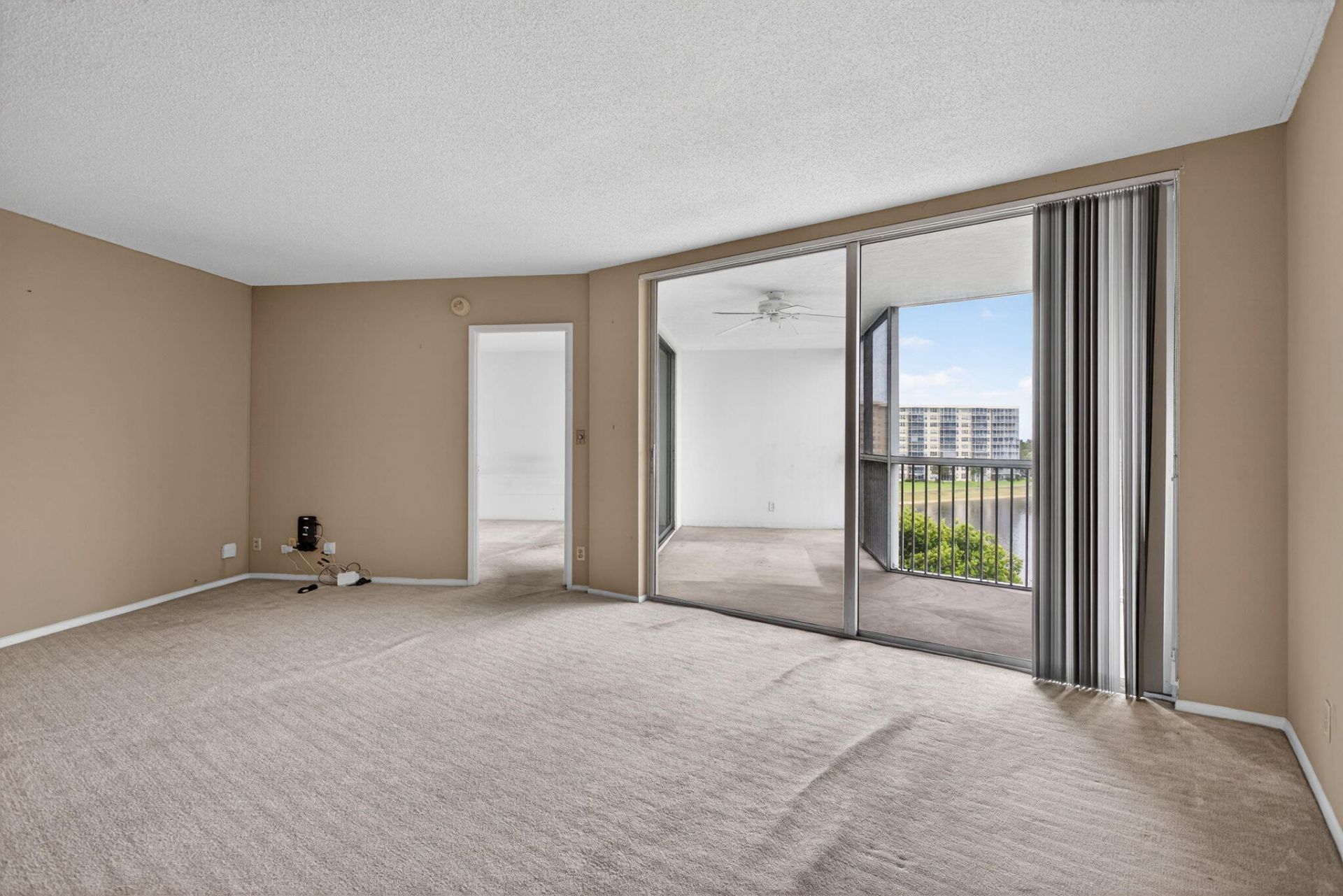 3051 N Course Drive, Unit 605, Pompano Beach, FL 33069 Photo