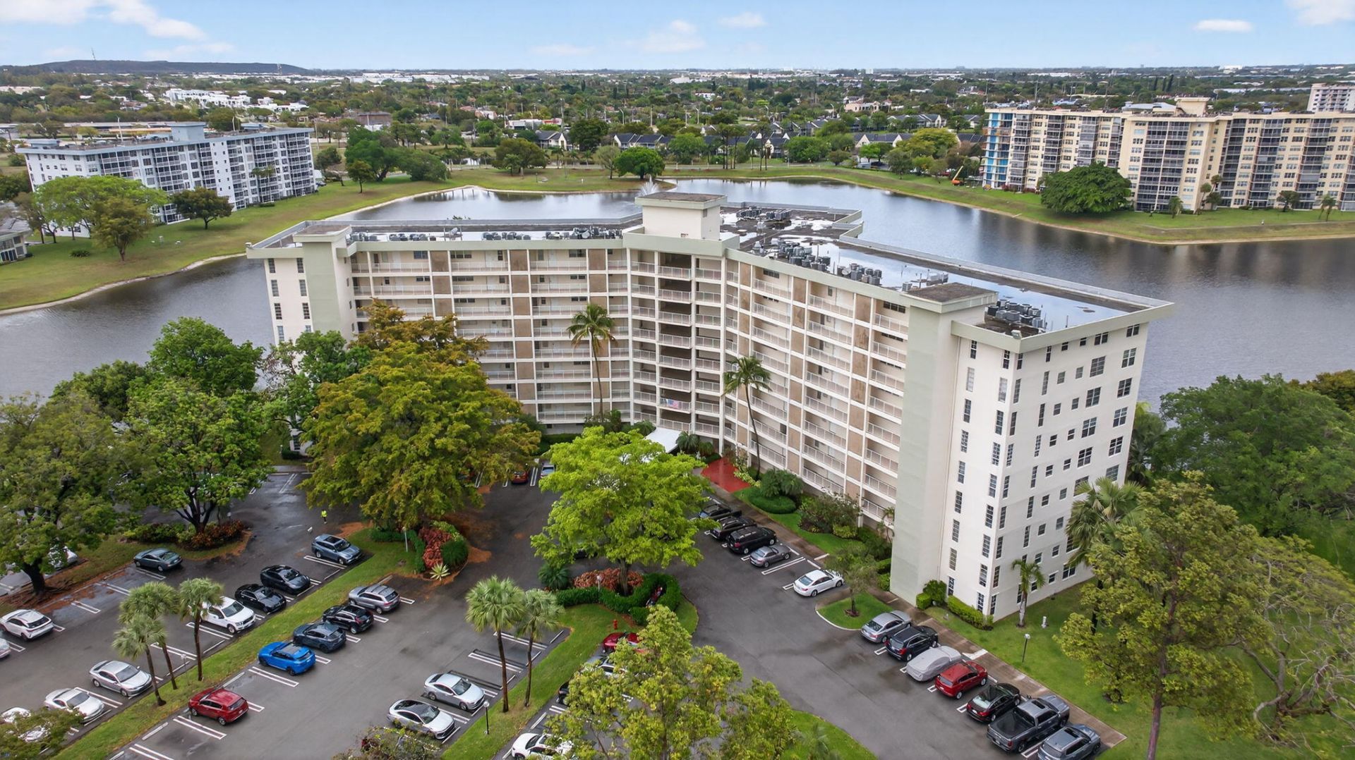3051 N Course Drive, Unit 605, Pompano Beach, FL 33069 Photo
