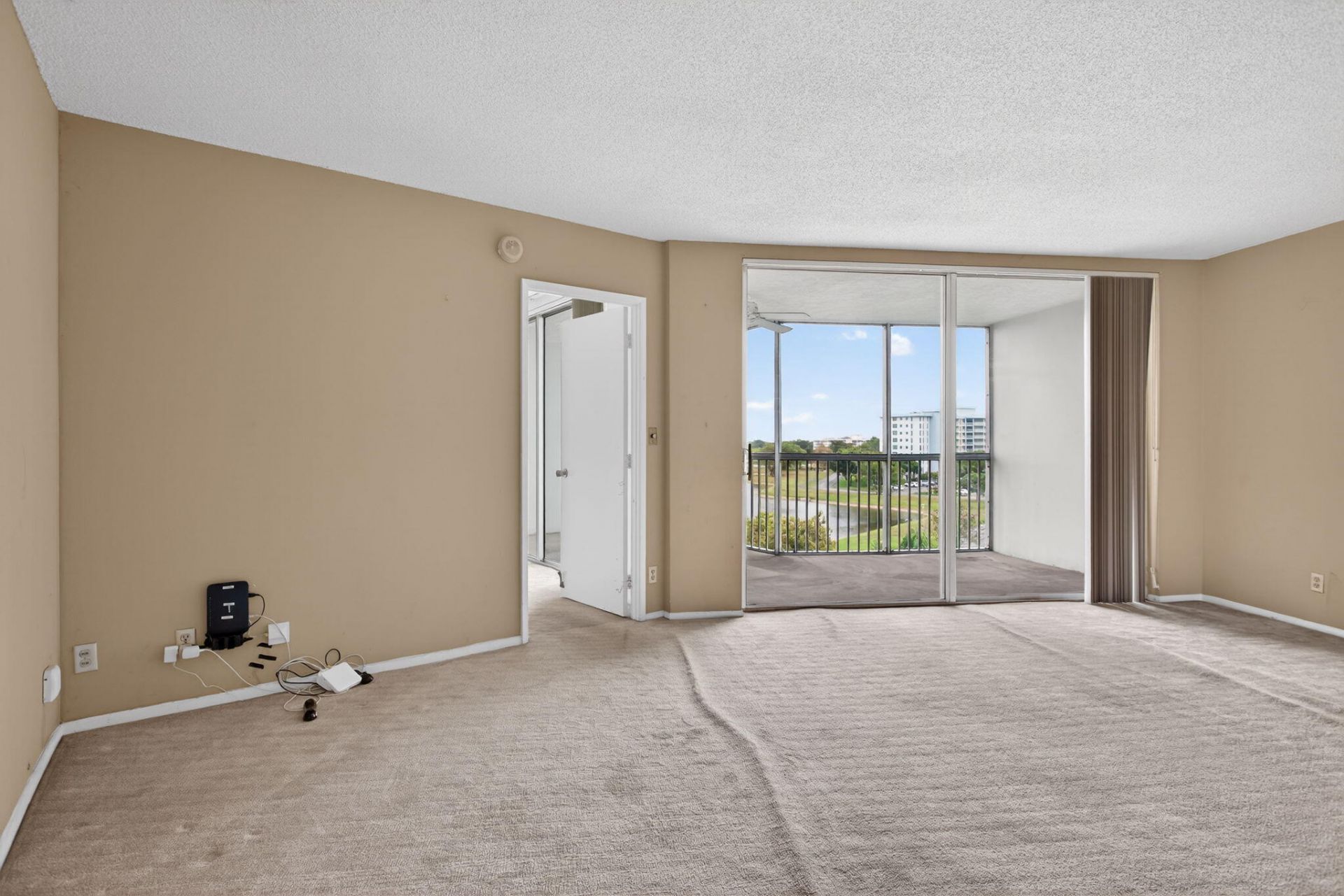 3051 N Course Drive, Unit 605, Pompano Beach, FL 33069 Photo