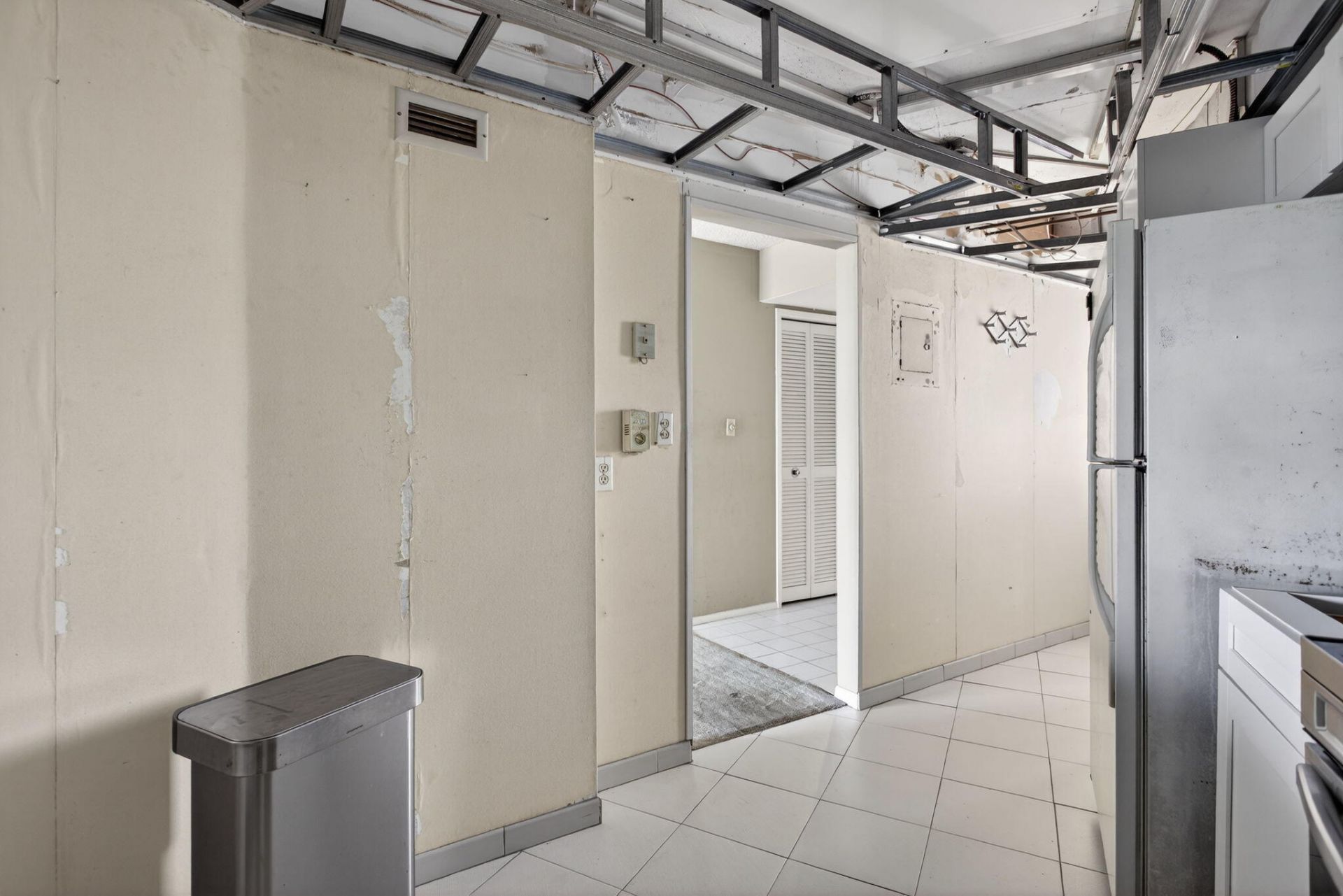 3051 N Course Drive, Unit 605, Pompano Beach, FL 33069 Photo