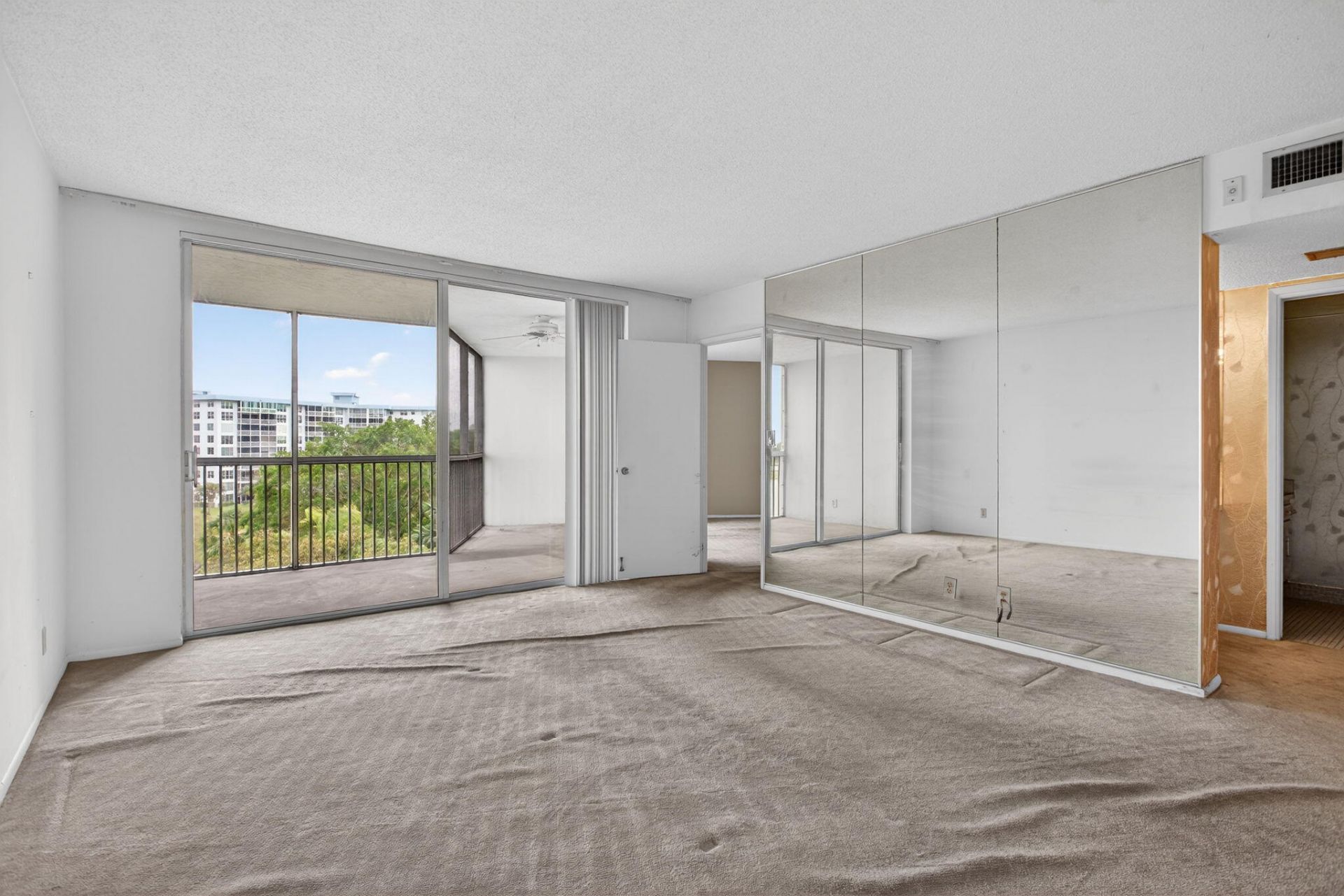 3051 N Course Drive, Unit 605, Pompano Beach, FL 33069 Photo