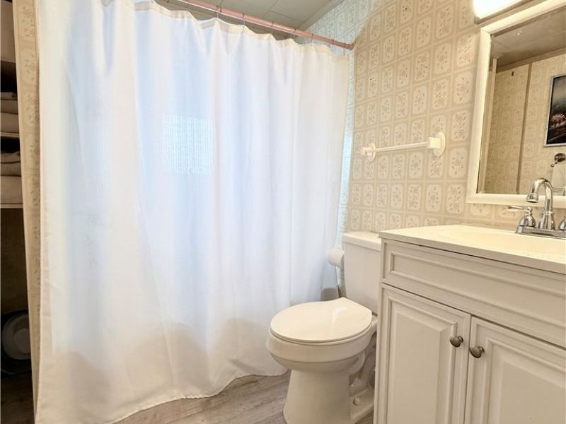 410 Buena Vista Boulevard, Steubenville, OH 43952 Photo 13