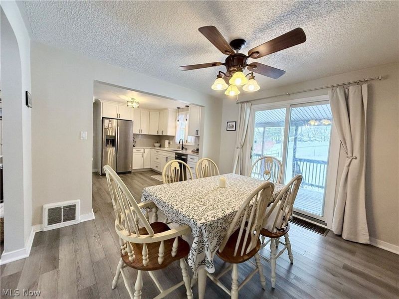 410 Buena Vista Boulevard, Steubenville, OH 43952 Photo 8