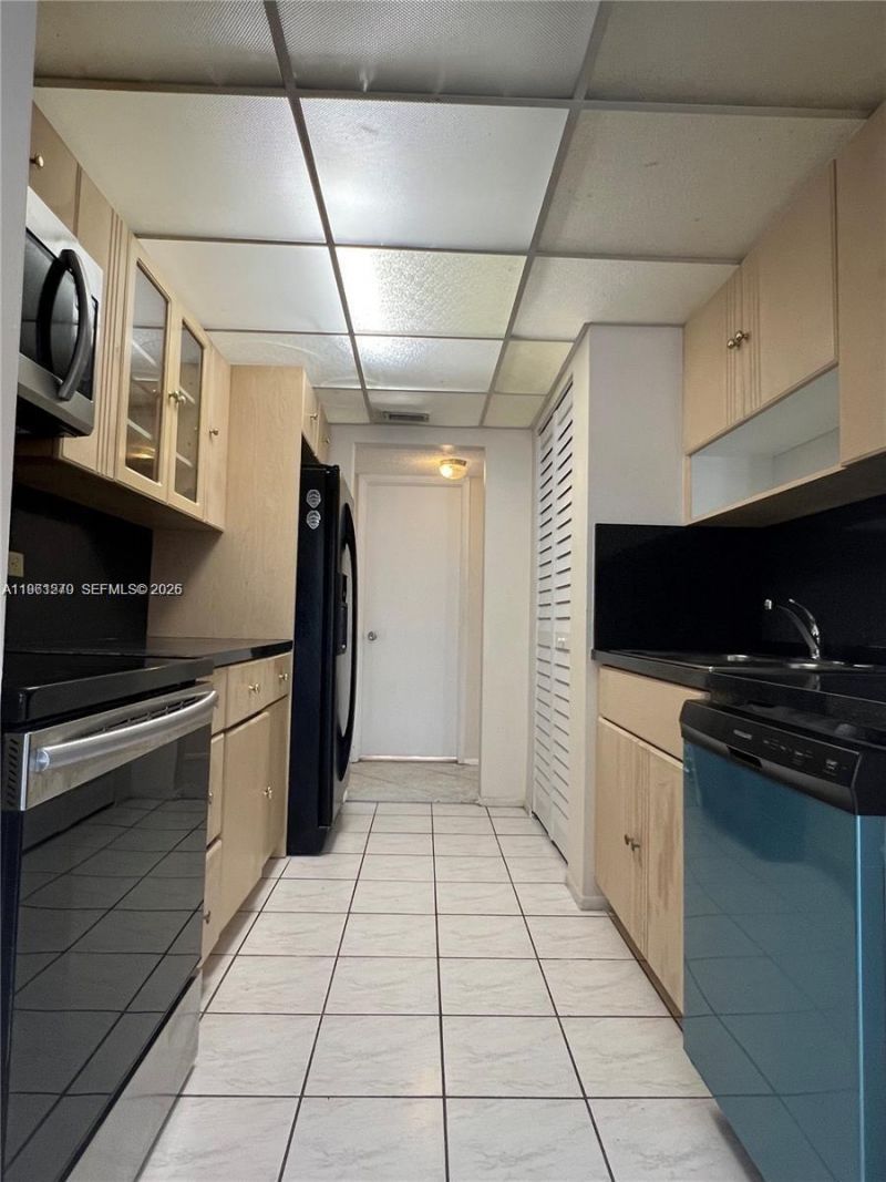 3760 Inverrary Dr , Unit 2Z, Lauderhill, FL 33319 Photo