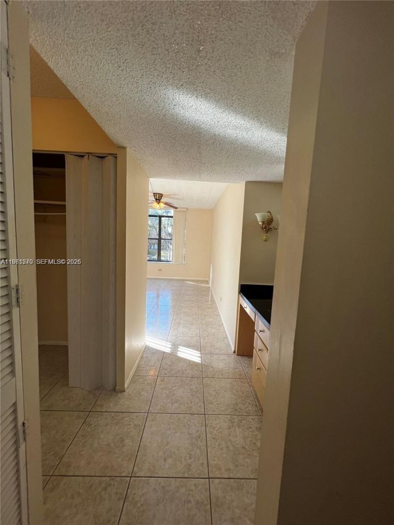 3760 Inverrary Dr , Unit 2Z, Lauderhill, FL 33319 Photo