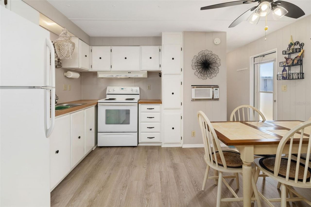 5316 53rd Avenue E, Unit K12, Bradenton, FL 34203 Photo