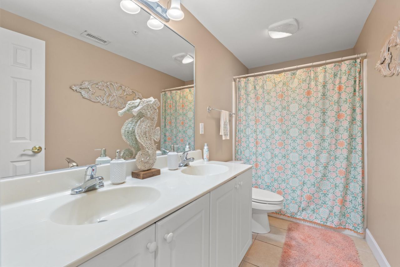 3401 N Ocean Blvd. Photo 19