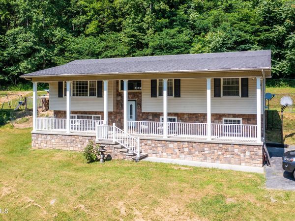 135 Riders Drive, Gate City, VA 24251
