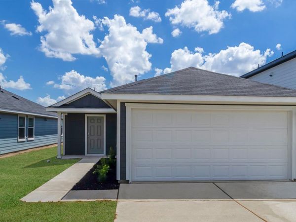 110 Schuenemann WAY, Kyle, TX 78640