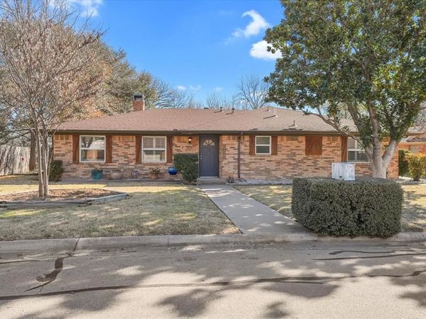 2224 Picadilly Lane, Denton, TX 76209