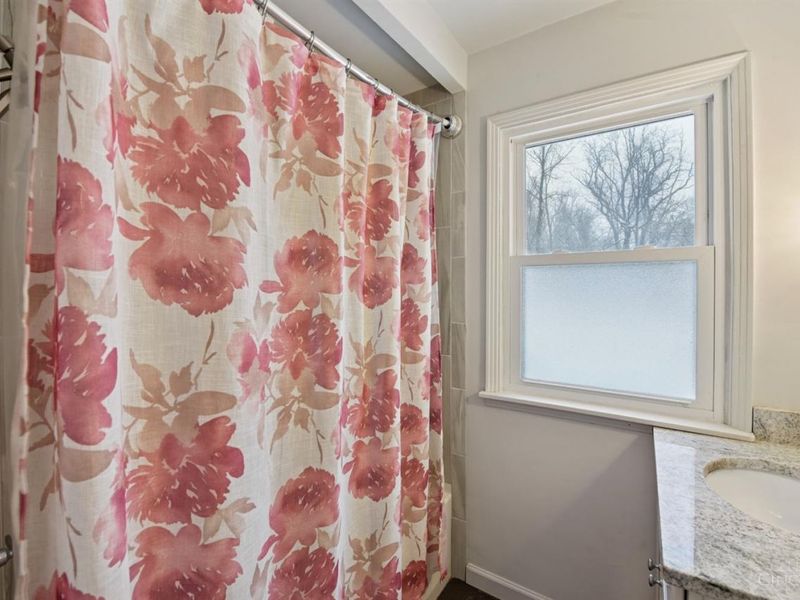 335 Albion Avenue, Glendale, OH 45246 Photo 15